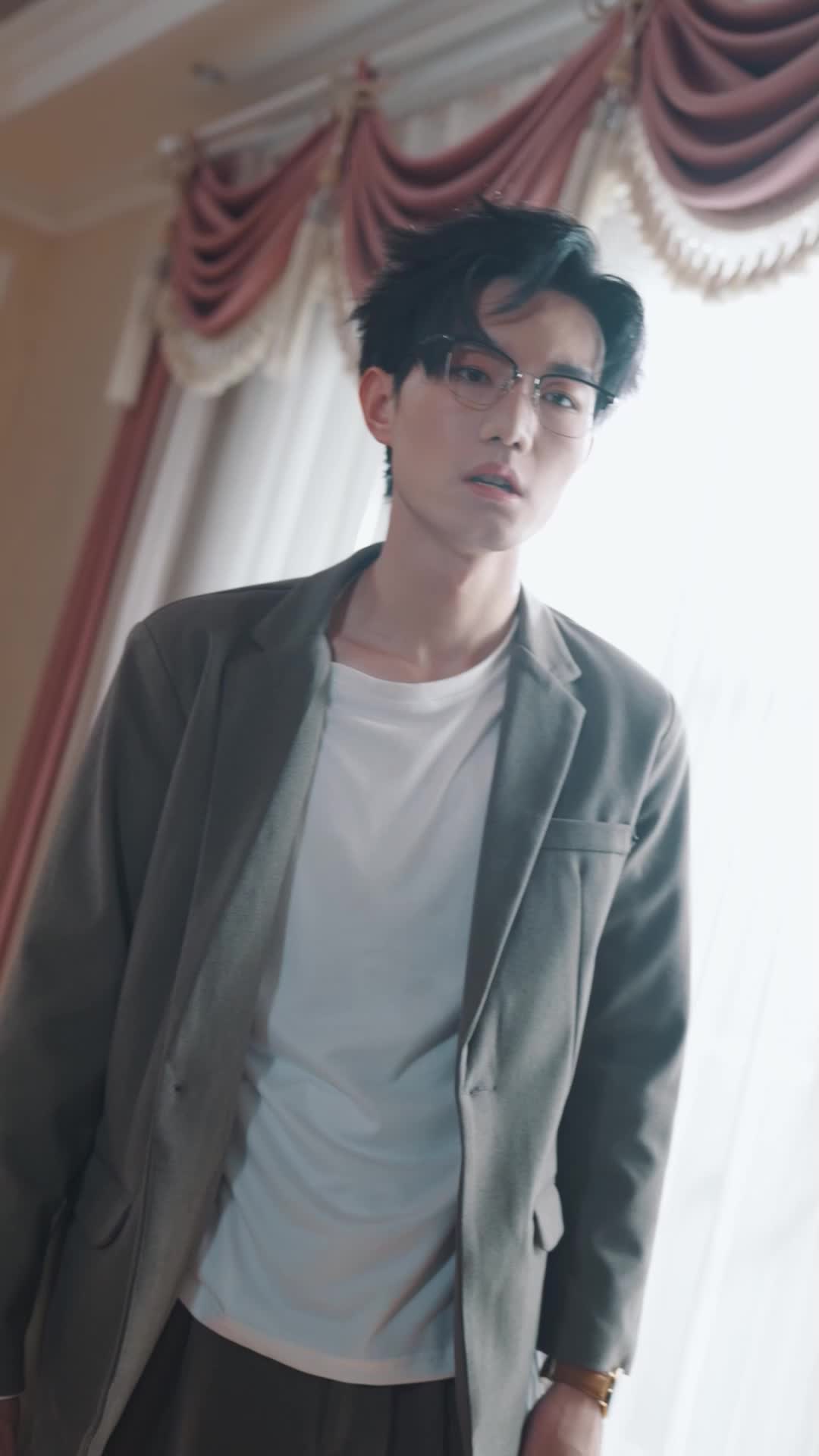 Tập 54 - Là Ai Chẳng Vướng Bụi Trần